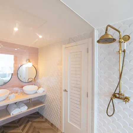 Duna Boutique ホテル